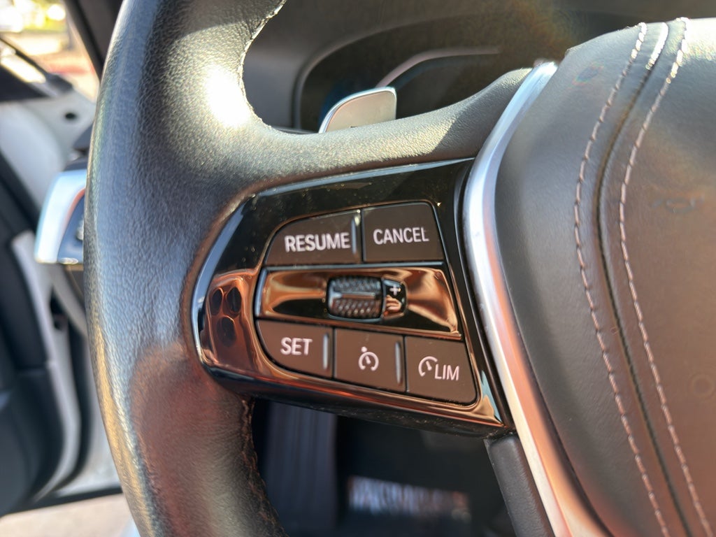 2023 BMW 5 Series Plug-In Hybrid