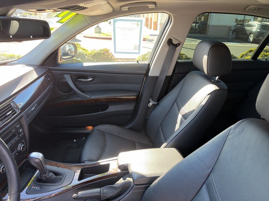 2011 BMW 3 Series Sedan